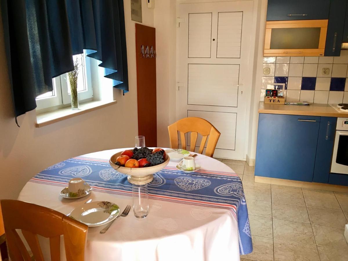 בול Apartments Villa Jadranka Adults Only מראה חיצוני תמונה