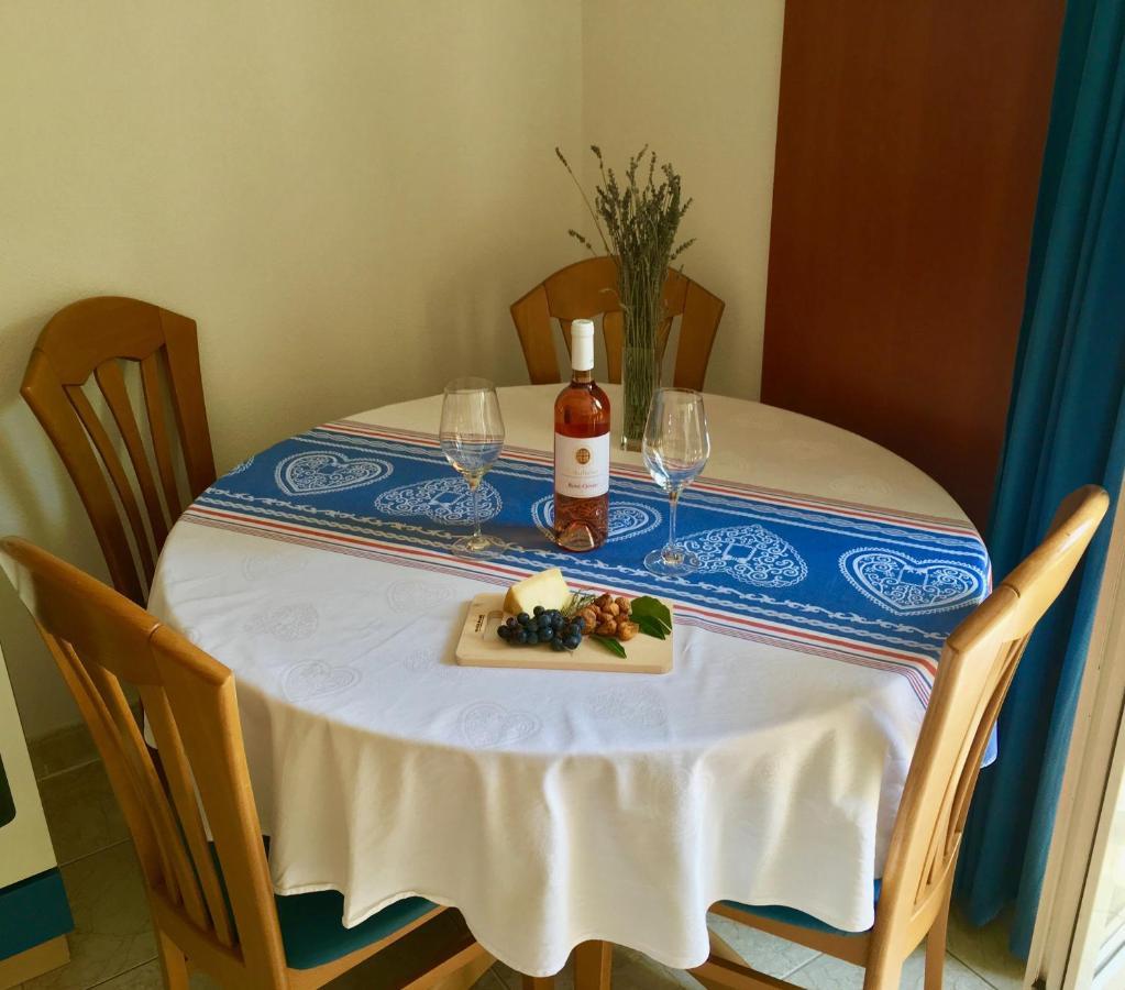 בול Apartments Villa Jadranka Adults Only מראה חיצוני תמונה
