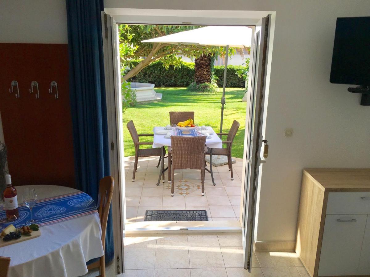 בול Apartments Villa Jadranka Adults Only מראה חיצוני תמונה