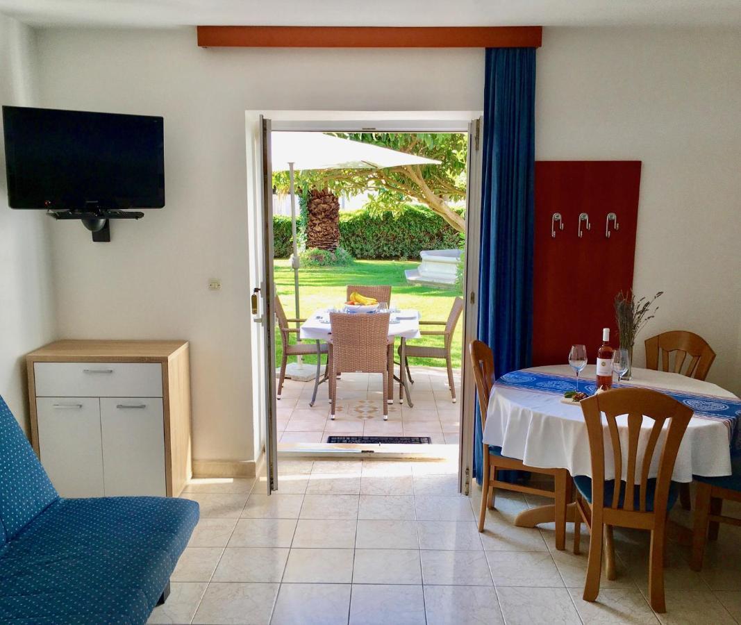 בול Apartments Villa Jadranka Adults Only מראה חיצוני תמונה